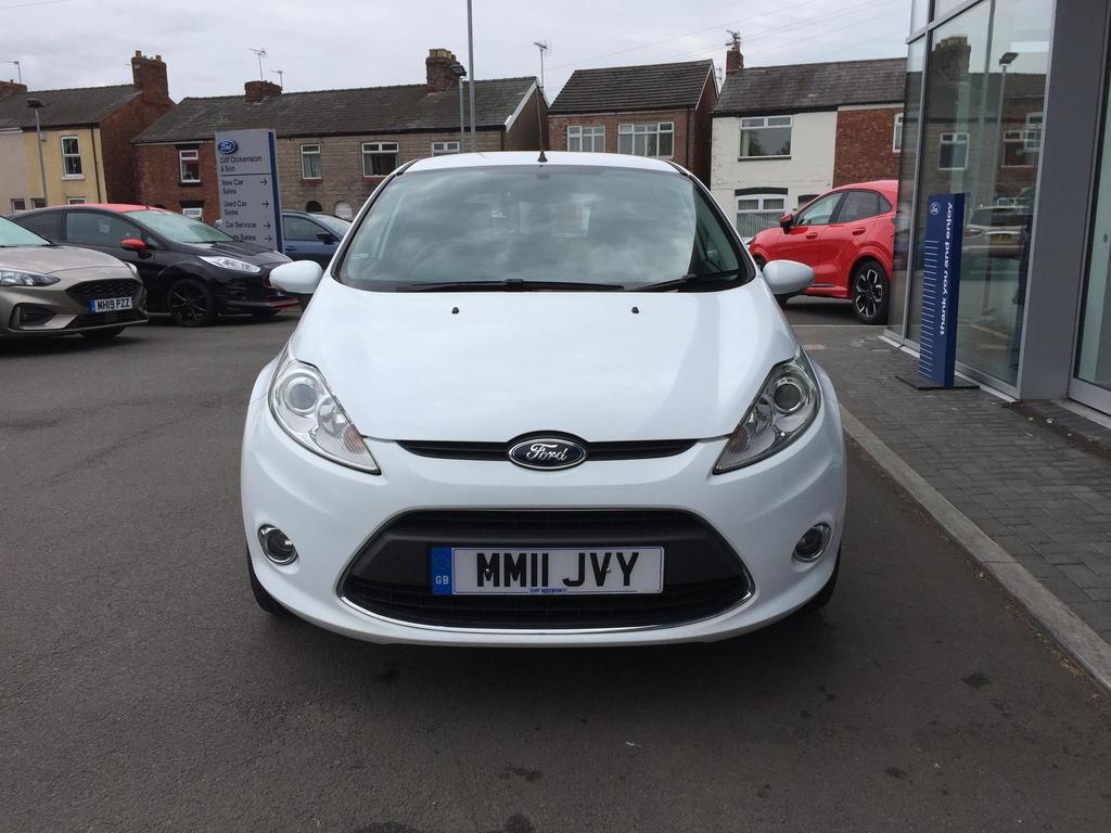 2024 - Toyota Hilux Vigo E TRD Sportivo  MT FWD 2.2